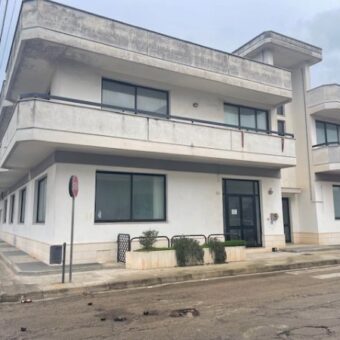 Copertino: Vendita intero stabile Commerciale – Via Luigi Pirandello 1