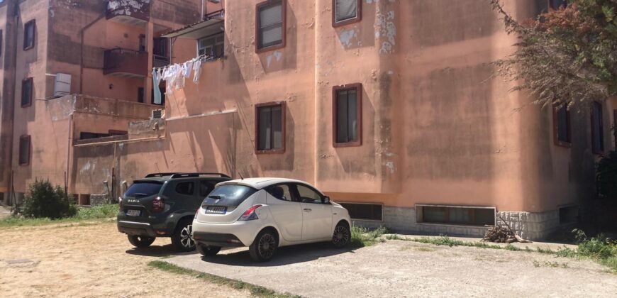 Squinzano: Via Nenni angolo via Copernico