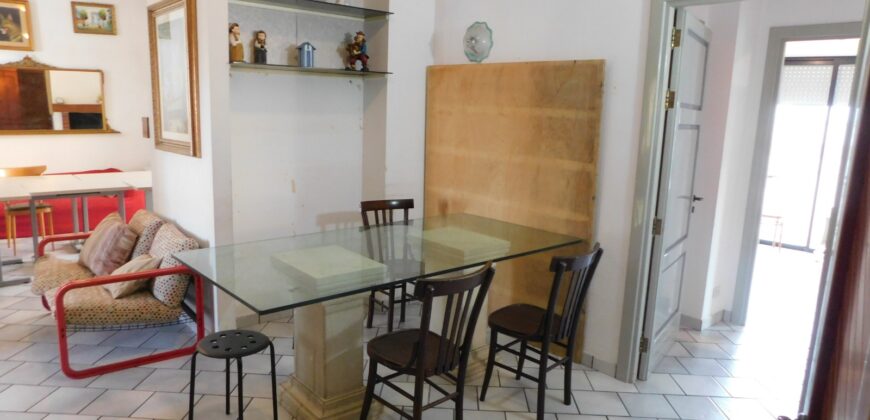 Squinzano – Via Montello, 63 – 1°piano – OCCASIONE!!!